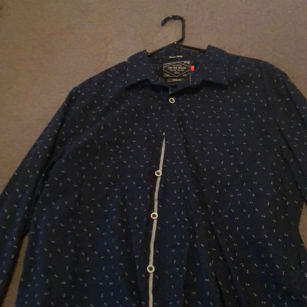 Men’s long sleeve patterned- large slim fit